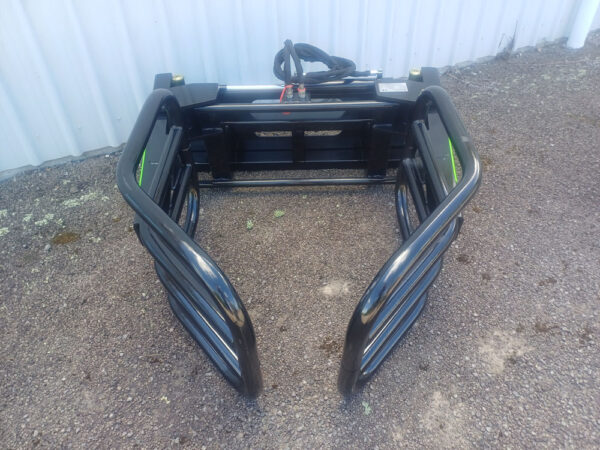 LandMax Skid Steer Hitch Bale Grab - Image 3